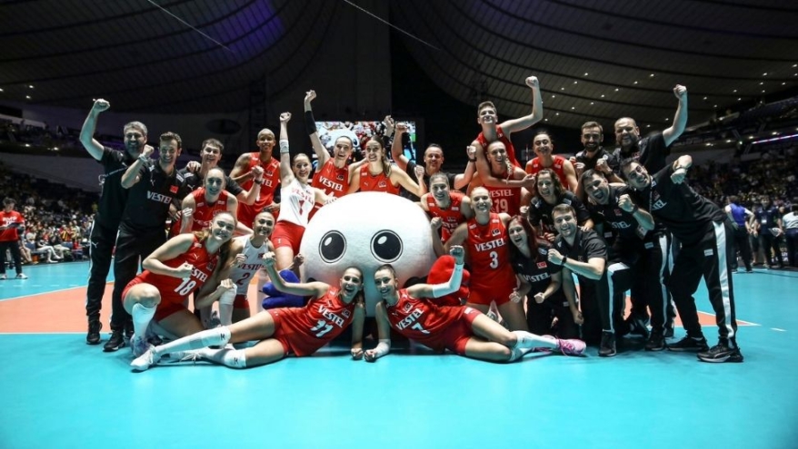 Filenin-Sultanlari-Olimpiyat-Elemelerini-Namaglup-Bitirdi-878x495